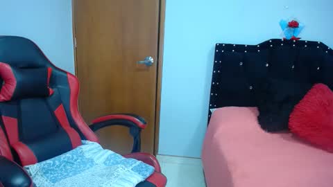 Eveling Blanco  online show from 03.12.26