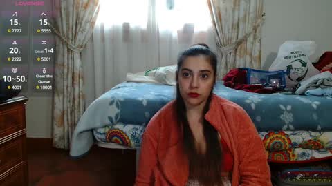 ursumi1 online show from 02.28.25