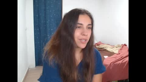 ursumi1 online show from 09.22.25