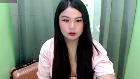 Snapshot of ursweet_ashley chatting on 12.12.24 online show from 12.12.24