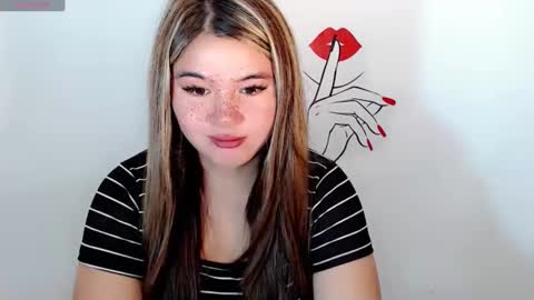 Snapshot of ursweet_ashley chatting on 01.05.25 online show from 01.05.25