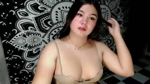 Snapshot of ursweet_ashley chatting on 11.20.25 online show from 11.20.25