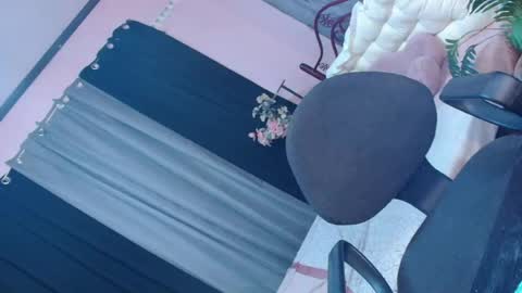 UrSweetBbGirl online show from 06.26.26