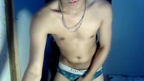 ursweetie_boy online show from 07.18.26