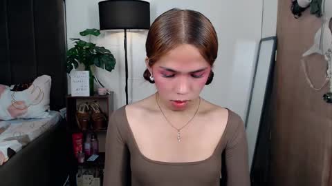 CHESCA online show from 02.24.25