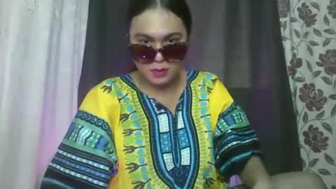 YOURGIRLCAMILLA online show from 11.09.25