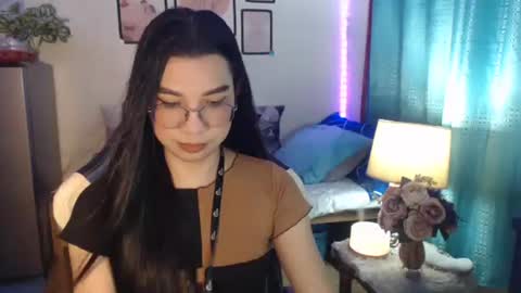 Ashley Kate Mateo Gray online show from 12.05.24