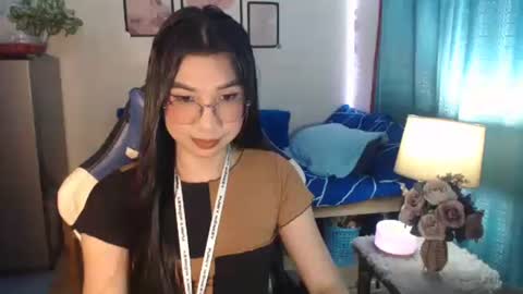 Ashley Kate Mateo Gray online show from 01.08.25