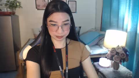 Ashley Kate Mateo Gray online show from 02.12.25