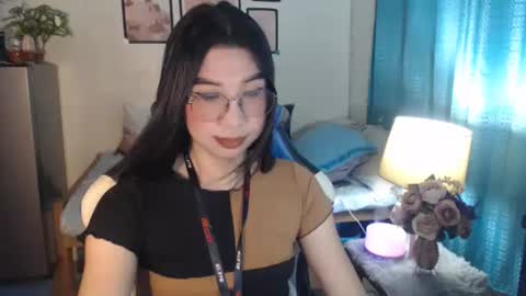Ashley Kate Mateo Gray online show from 02.18.25