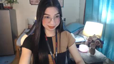 Ashley Kate Mateo Gray online show from 02.21.25