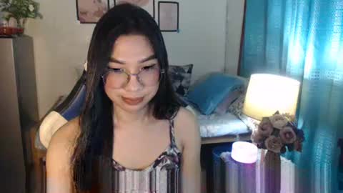 Ashley Kate Mateo Gray online show from 03.04.25