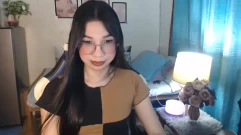 Ashley Kate Mateo Gray online show from 03.08.25