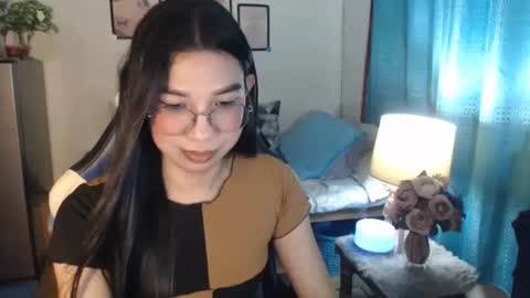 Ashley Kate Mateo Gray online show from 03.08.25