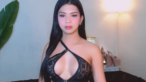 urwildest_margaret online show from 03.03.26