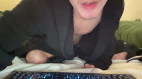 Snapshot of urztrulyy_ chatting on 06.28.26 urztrulyy_ online show from 06.28.26