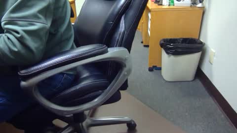 useemie online show from 12.31.24