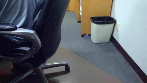 useemie online show from 09.19.25