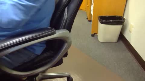 useemie online show from 04.21.26