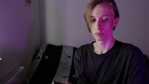 Snapshot of usuck364662 chatting on 12.13.24 Excuse me online show from 12.13.24