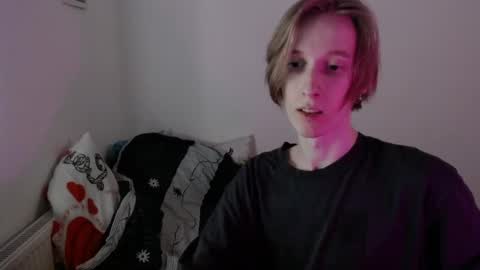 Snapshot of usuck364662 chatting on 12.20.24 Excuse me online show from 12.20.24