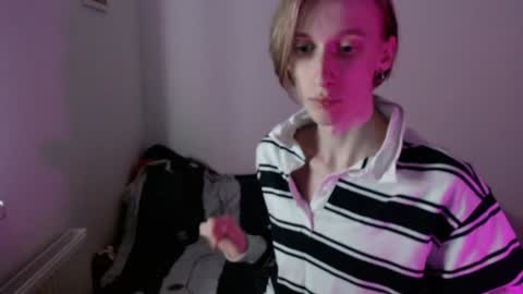 Snapshot of usuck364662 chatting on 12.24.24 Excuse me online show from 12.24.24