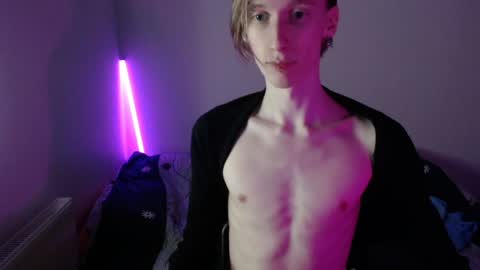 Snapshot of usuck364662 chatting on 01.03.25 Excuse me online show from 01.03.25