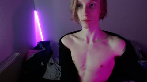 Snapshot of usuck364662 chatting on 01.05.25 Excuse me online show from 01.05.25