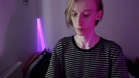 Snapshot of usuck364662 chatting on 01.11.25 Excuse me online show from 01.11.25