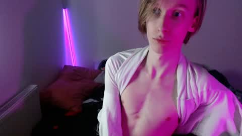 Snapshot of usuck364662 chatting on 01.14.25 Excuse me online show from 01.14.25