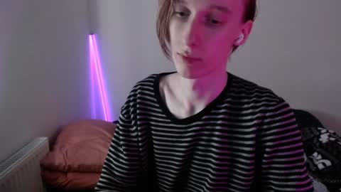 Snapshot of usuck364662 chatting on 01.19.25 Excuse me online show from 01.19.25