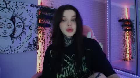 Snapshot of uwu_eva chatting on 12.03.24 Eva online show from 12.03.24