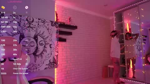 Snapshot of uwu_eva chatting on 01.24.25 Eva online show from 01.24.25