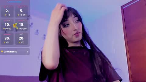 Snapshot of v1cky_ chatting on 10.28.25 v1cky_ online show from 10.28.25