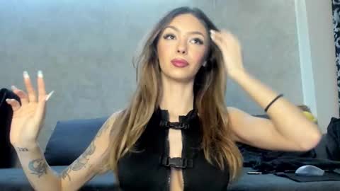 Mia online show from 01.19.26