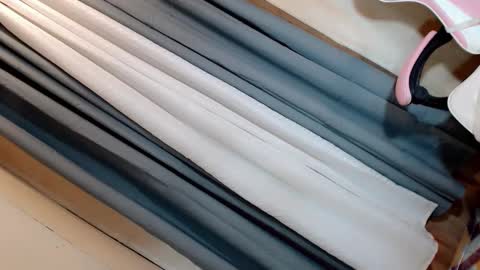 Snapshot of vae_sha chatting on 10.15.25 JESS - DONT FORGET TO FOLLOW ME AND GIVE ME THUMBS UP online show from 10.15.25