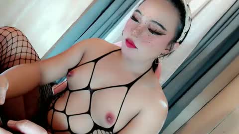 JESS - DONT FORGET TO FOLLOW ME AND GIVE ME THUMBS UP online show from 11.23.25