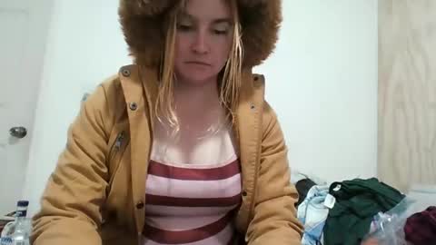 Snapshot of vagimosa chatting on 10.28.25 vagimosa online show from 10.28.25