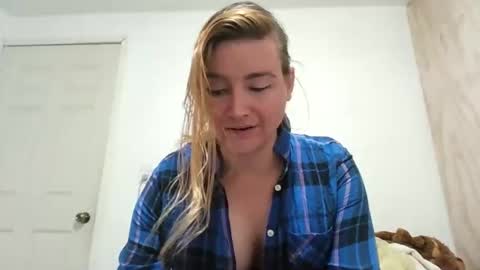 Snapshot of vagimosa chatting on 11.08.25 vagimosa online show from 11.08.25