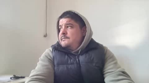 Snapshot of vaginalnik chatting on 10.28.25 vaginalnik online show from 10.28.25