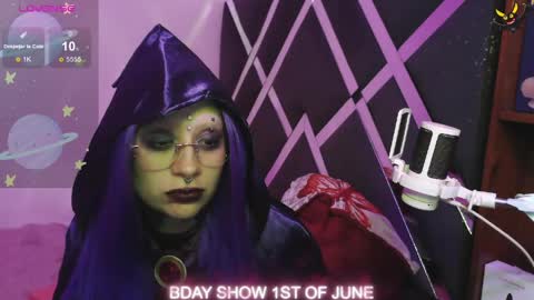 Snapshot of vainilla_l chatting on 05.24.26 Vainilla Independent model online show from 05.24.26