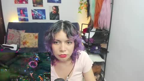 Snapshot of vaioletuwu chatting on 04.18.26 Vaiolet1314 online show from 04.18.26