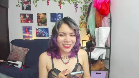 Snapshot of vaioletuwu chatting on 05.03.26 Vaiolet1314 online show from 05.03.26