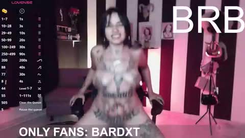 Snapshot of val_bardot1 chatting on 10.30.25 first of all... who are u online show from 10.30.25