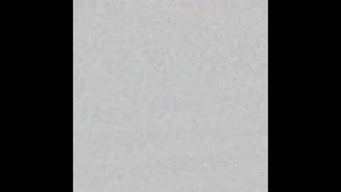 Snapshot of val_ferrer chatting on 10.07.25 Valeria online show from 10.07.25