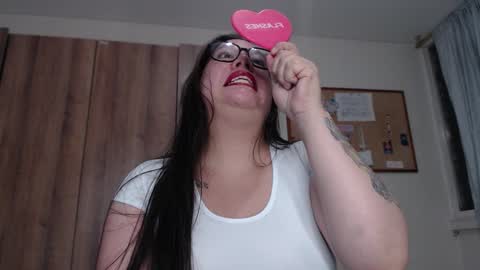 Valeria online show from 12.14.25