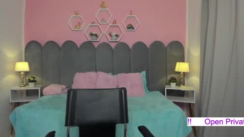 Valentina Montoya online show from 02.06.25