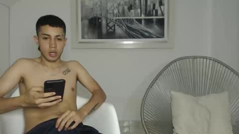 valen paul online show from 11.21.25