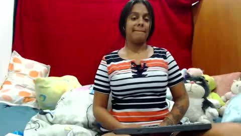 valen_oficial online show from 11.07.25