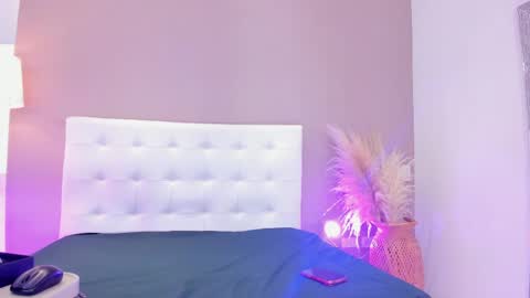 valenferrerns online show from 04.21.26